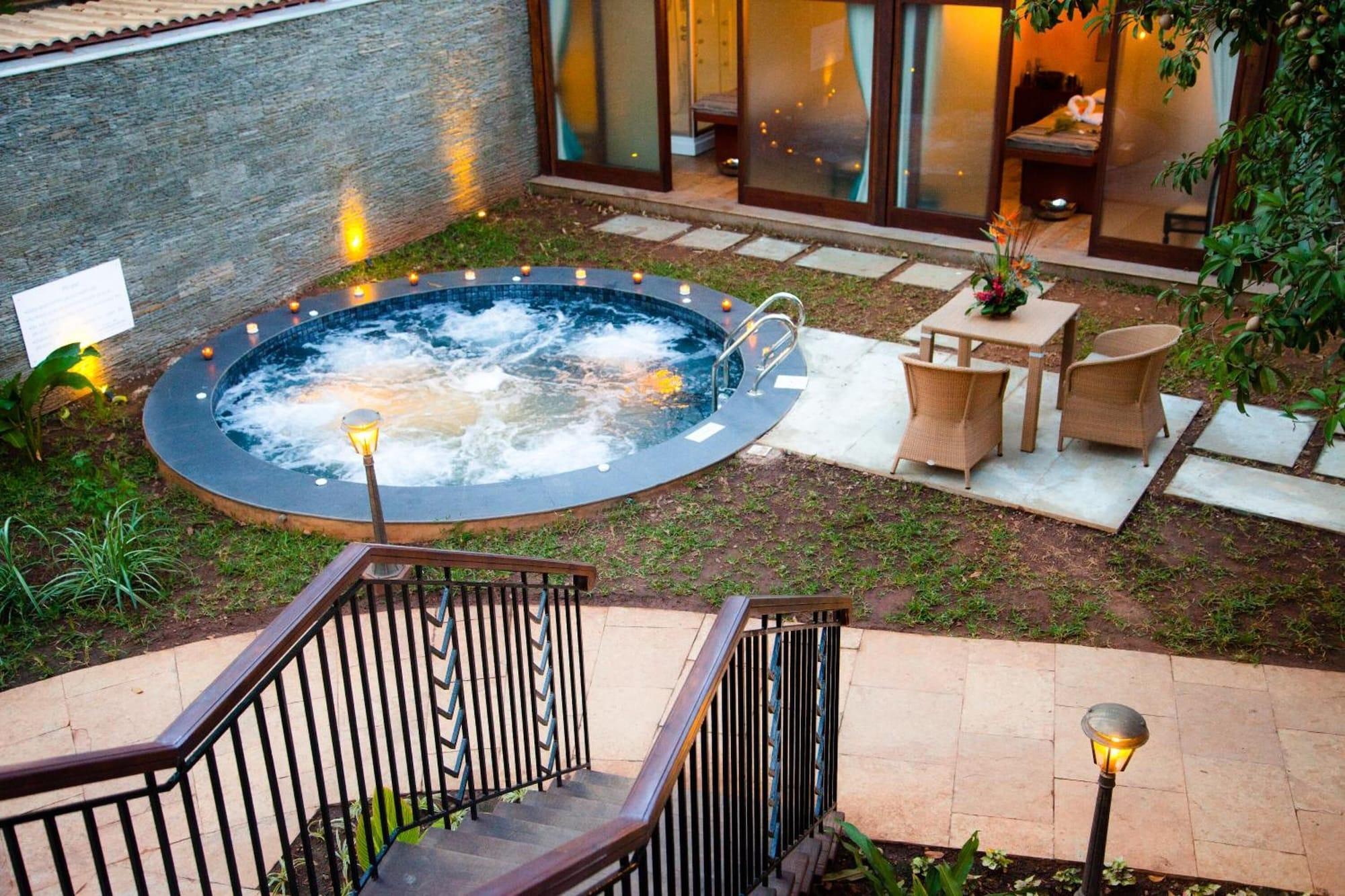 Spa Acron Waterfront Resort