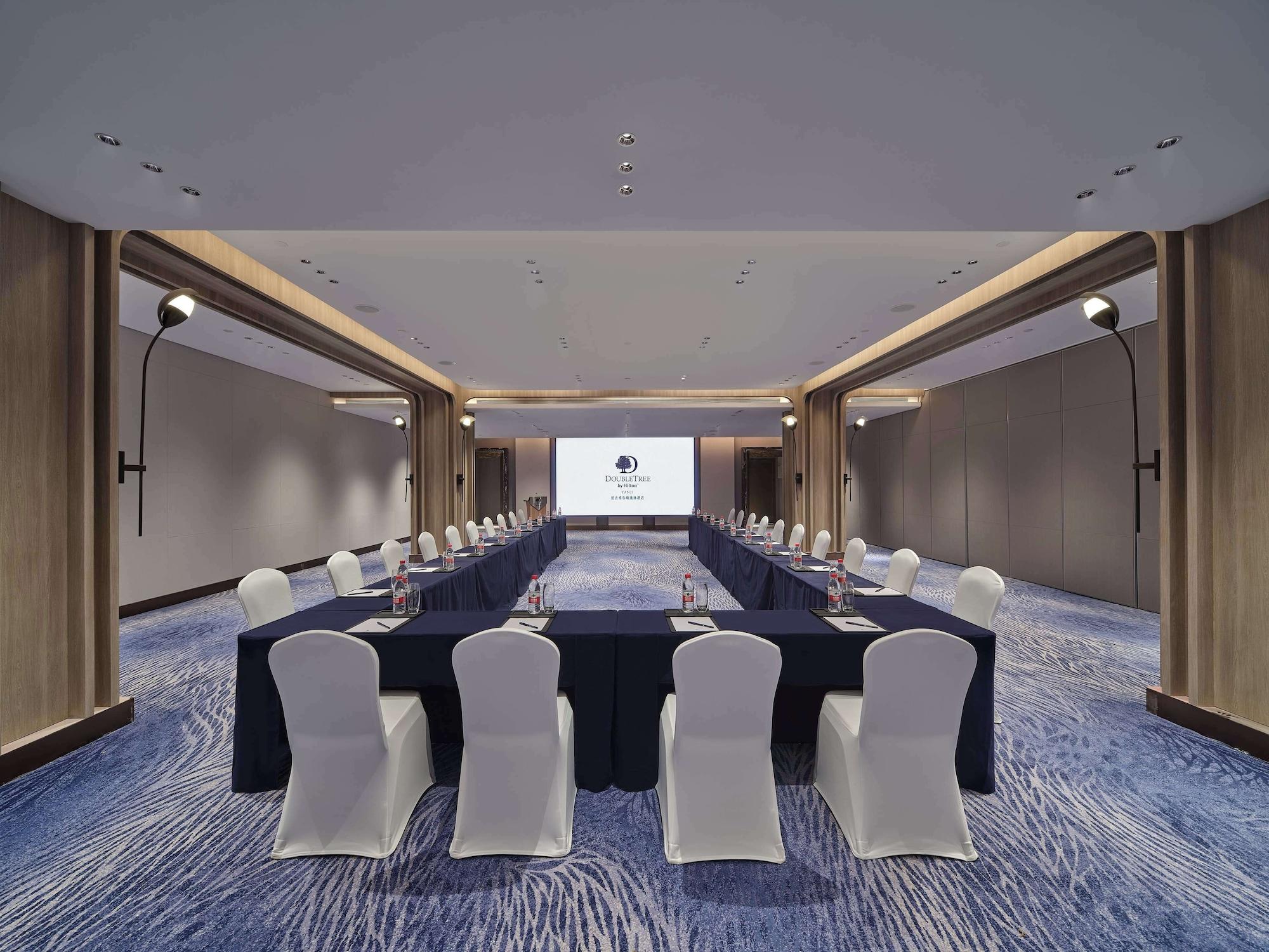 Sala de Reuniones Doubletree By Hilton Yanji