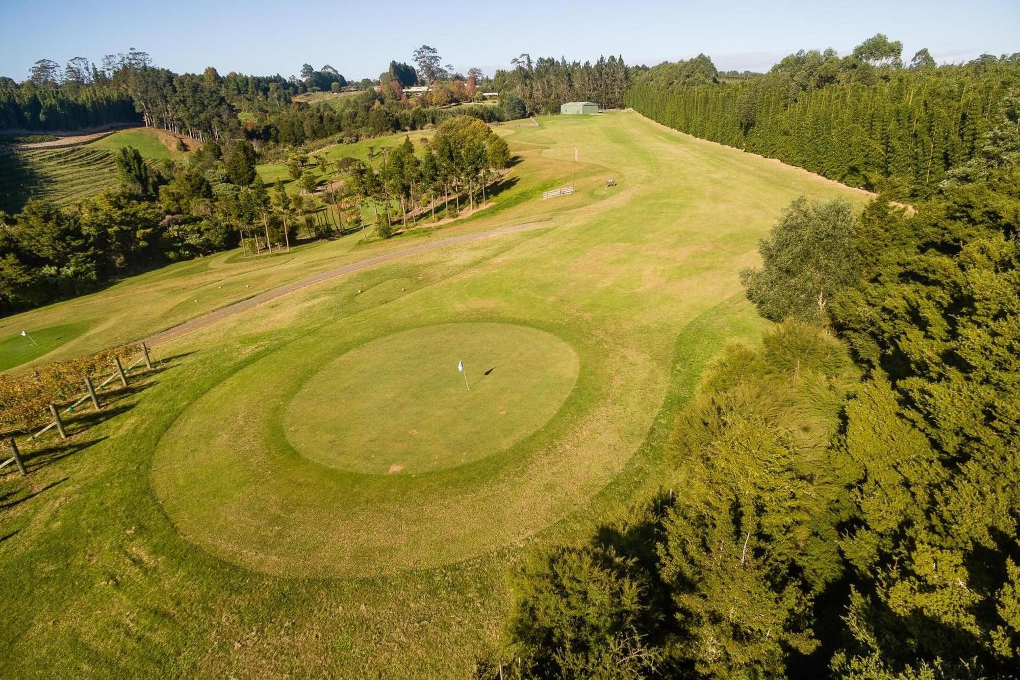 Campo de Golf Puketotara Lodge