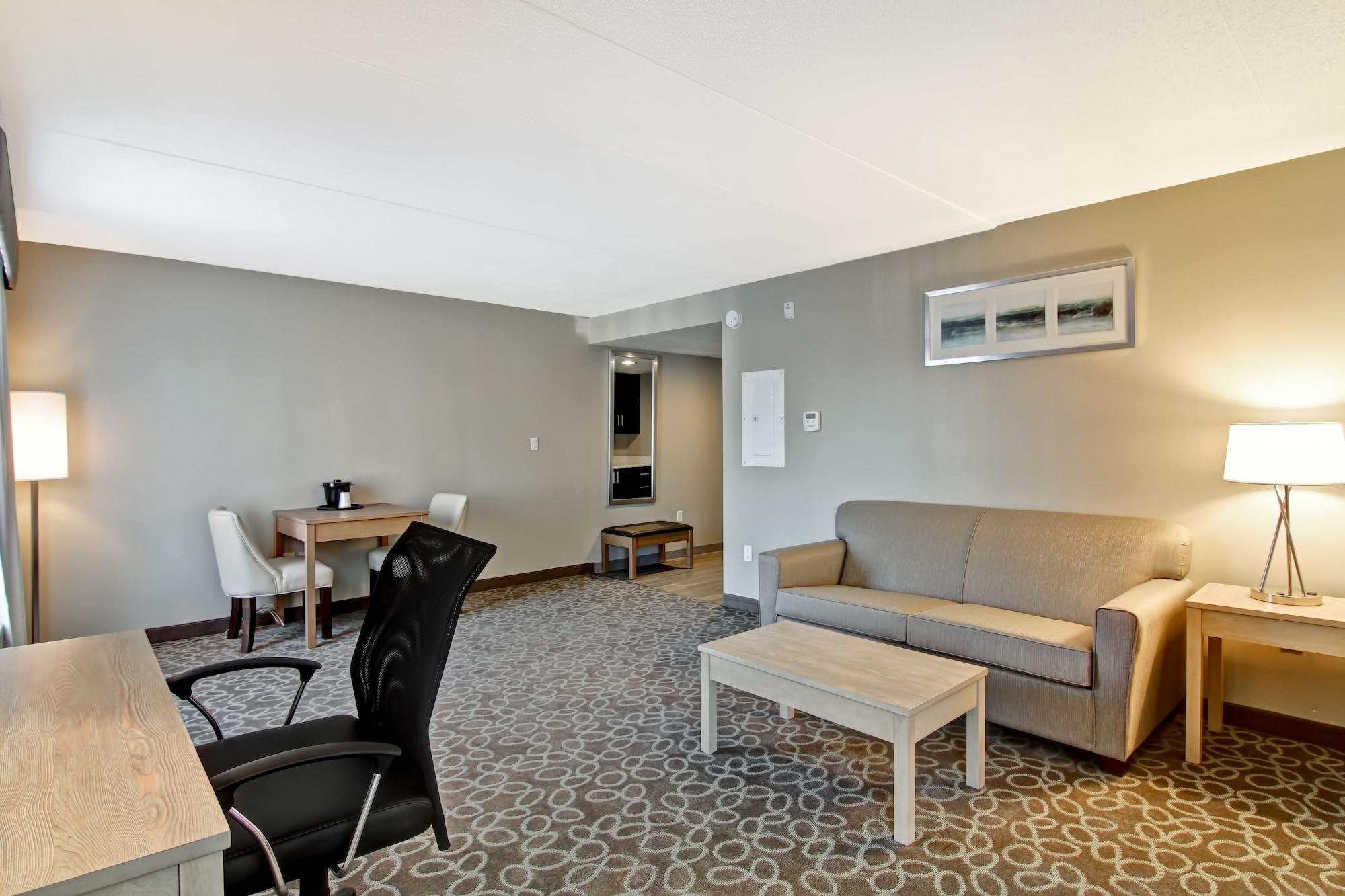 Habitación Holiday Inn Express & Suites Oshawa Downtown - Toronto Area by IHG