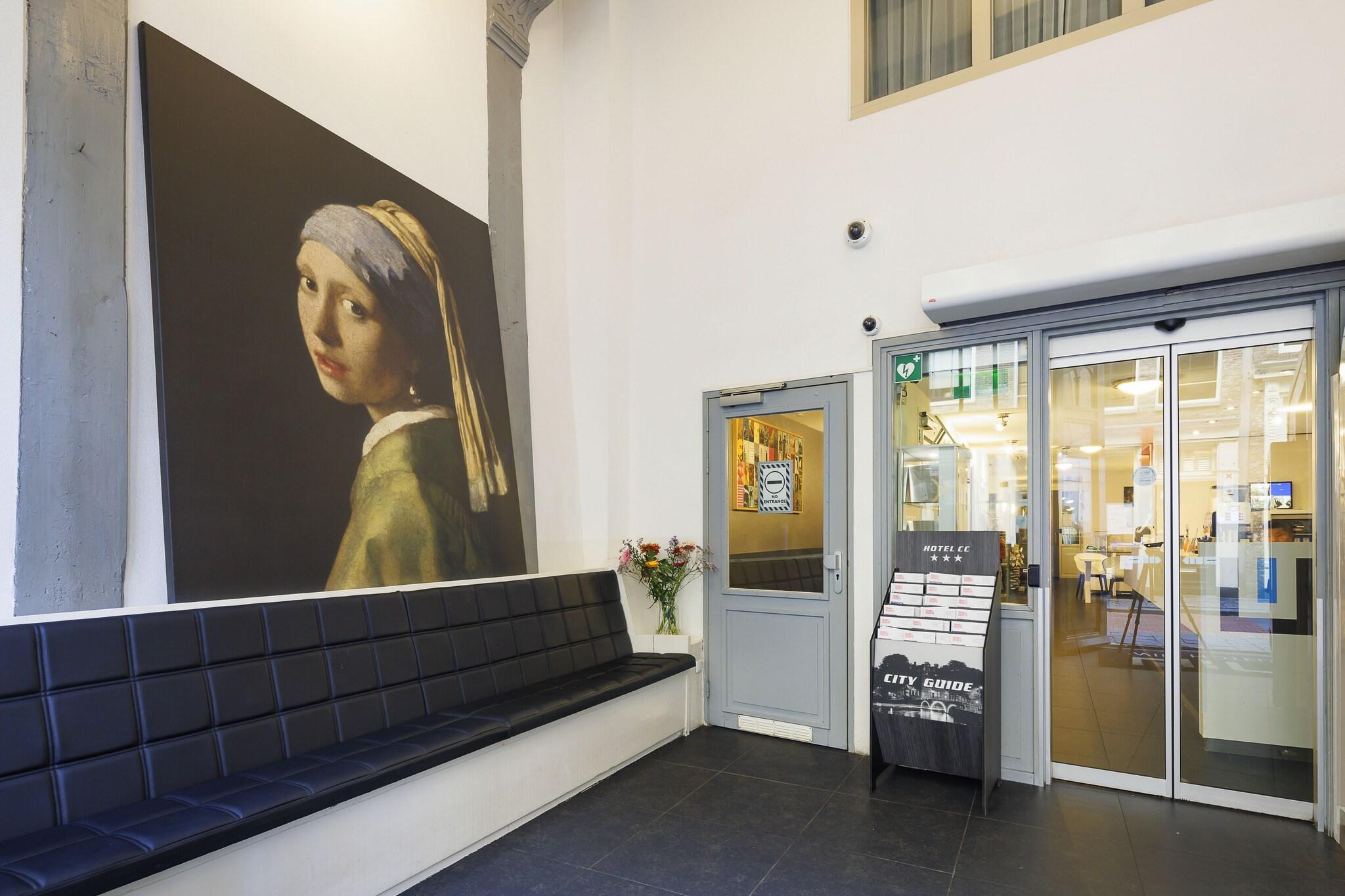 Vista Lobby Hotel CC