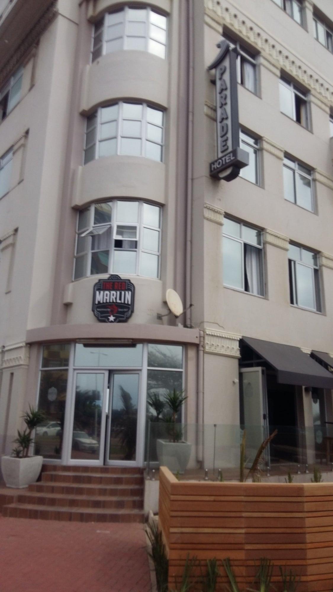 Bar/Salón Parade Hotel