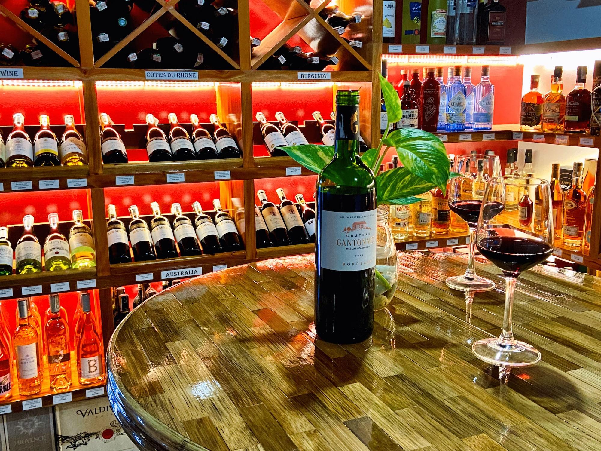 Bar/Salón Bathala Resort