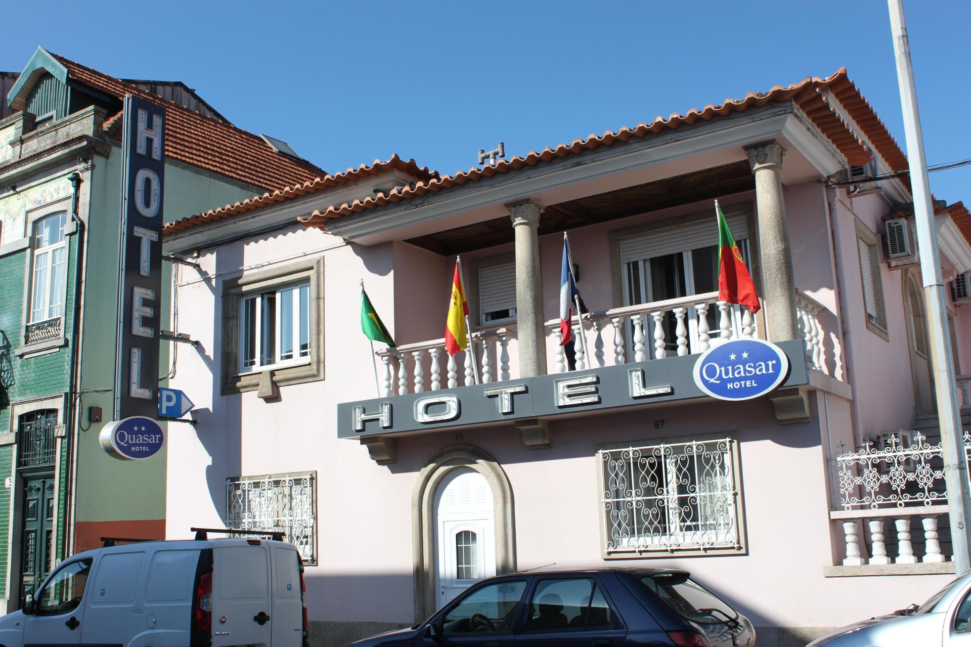 Vista Exterior Hotel Quasar