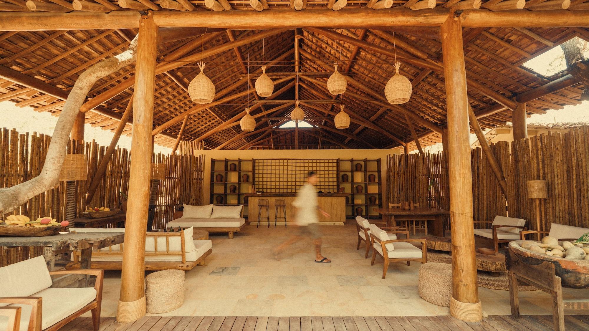 Vista Lobby Villa Tapi