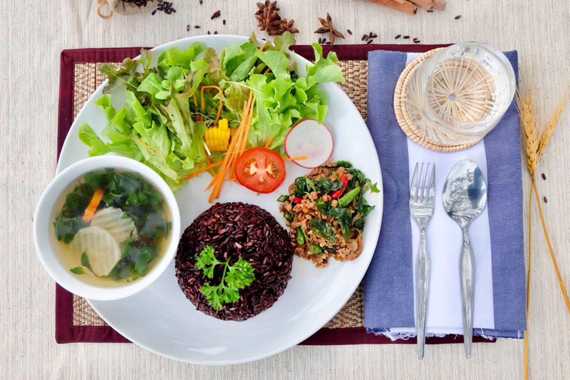 Restaurant Nanee Maerim Lake View