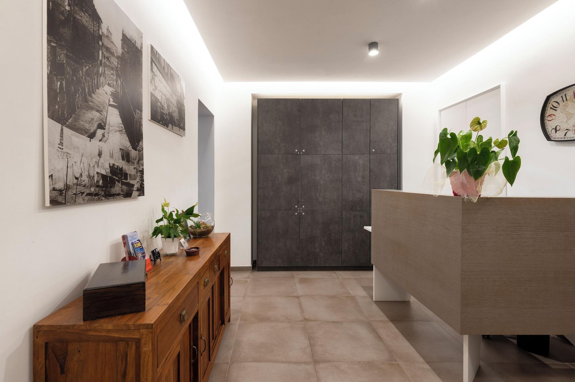 Vista Lobby The Point Suites Rome – Guest House