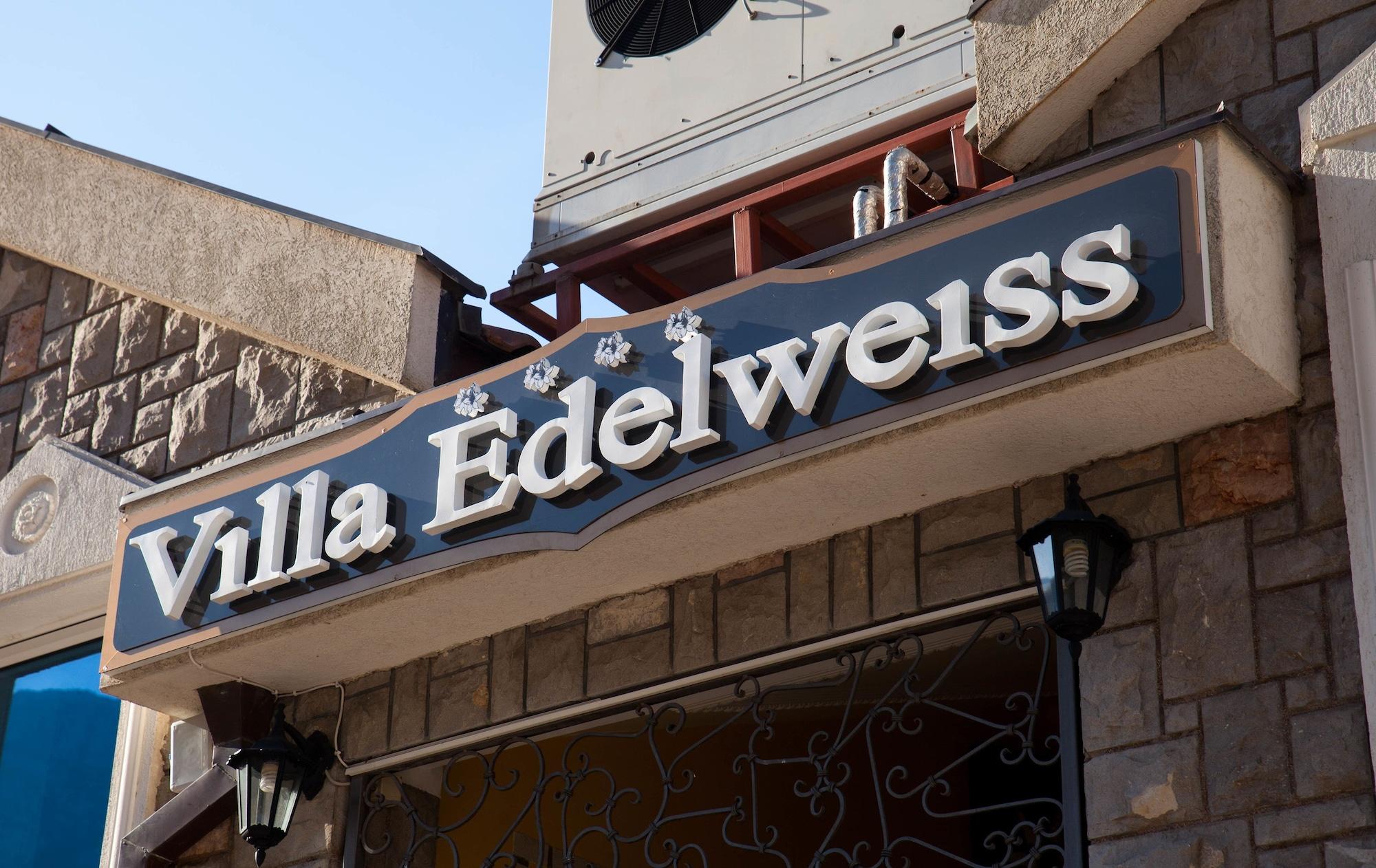 Vista Exterior Villa Edelweiss
