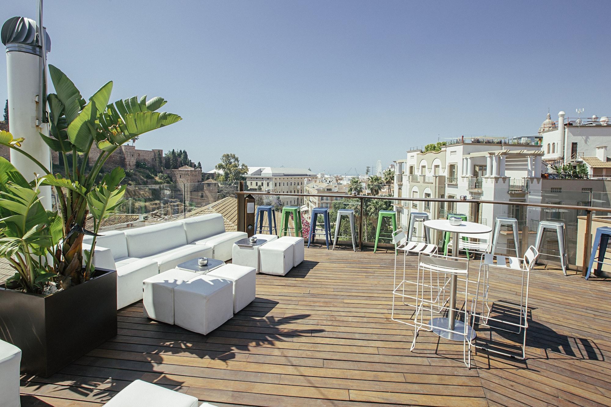 Varios Alcazaba Premium Hotel