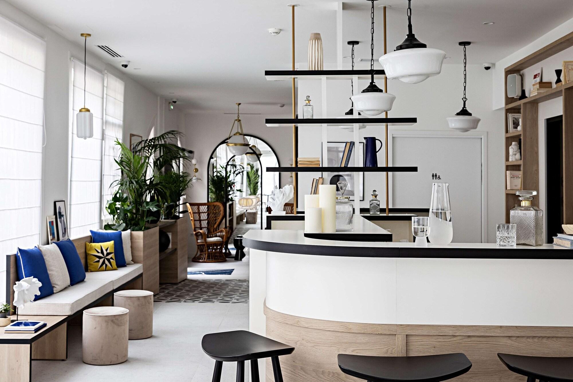 Bar/Salón Le Riviera Collection, BW Signature Collection