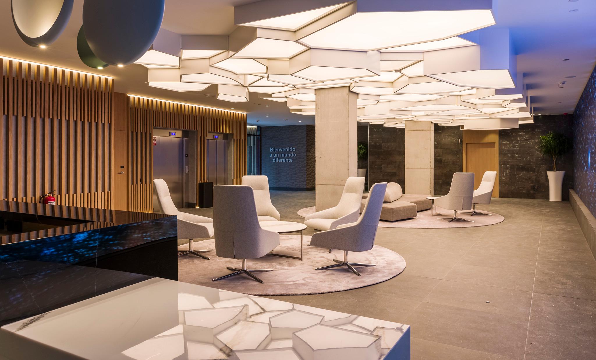 Vista Lobby Hotel ILUNION San Mamés