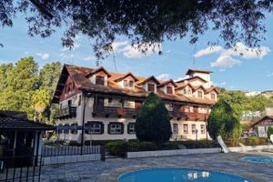 Alojamiento - HOTEL FLORESTA