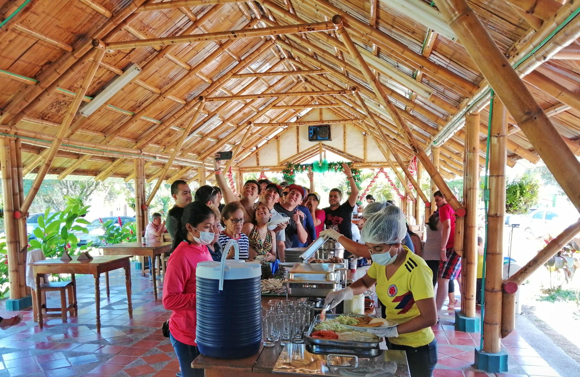 Restaurant Hotel Campestre Uraku