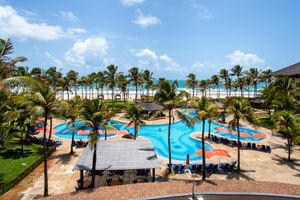 Alojamiento - Beach Park Suites Resort
