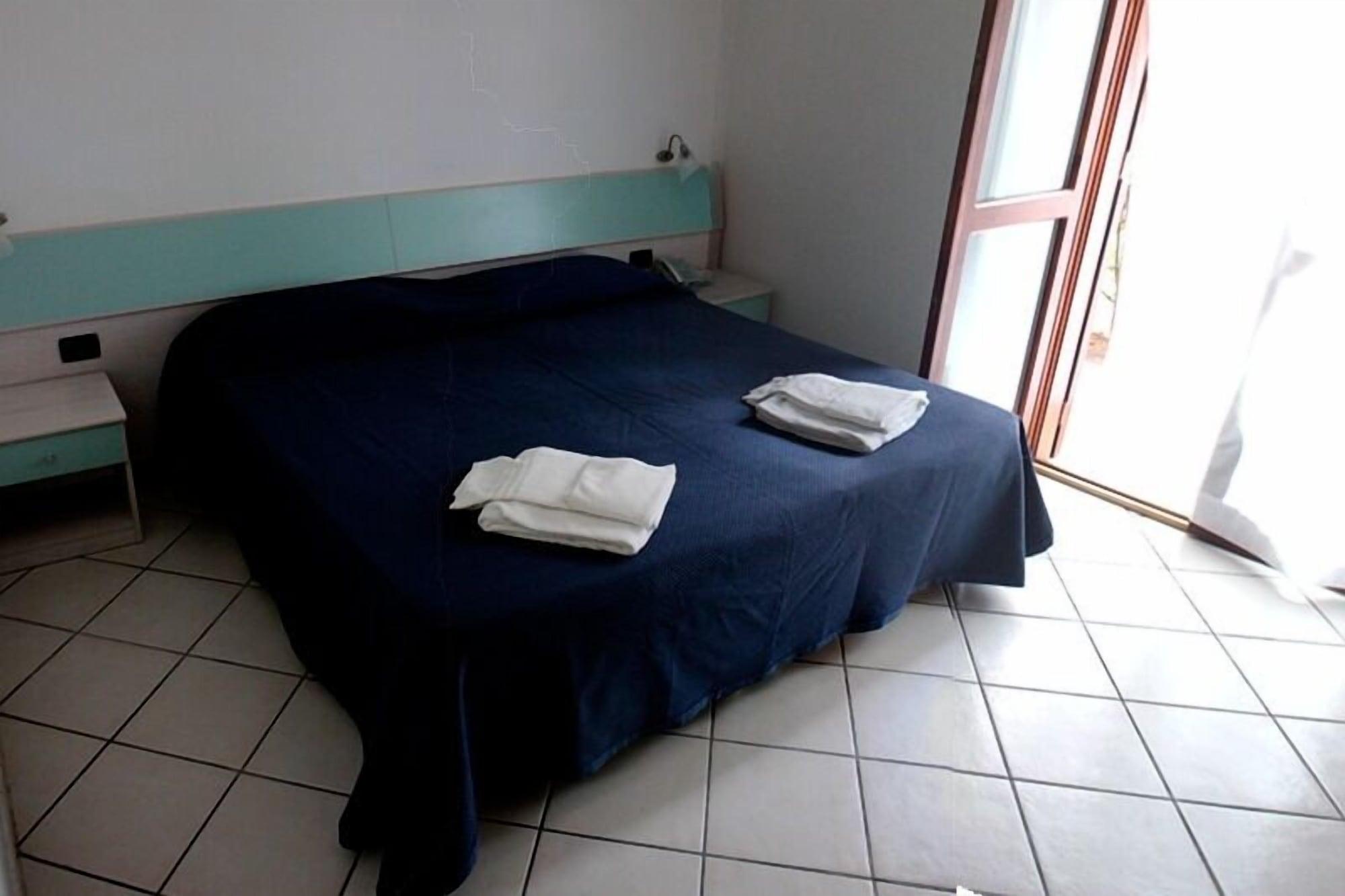 Habitación TH Pizzo Calabro - Porto Ada Village