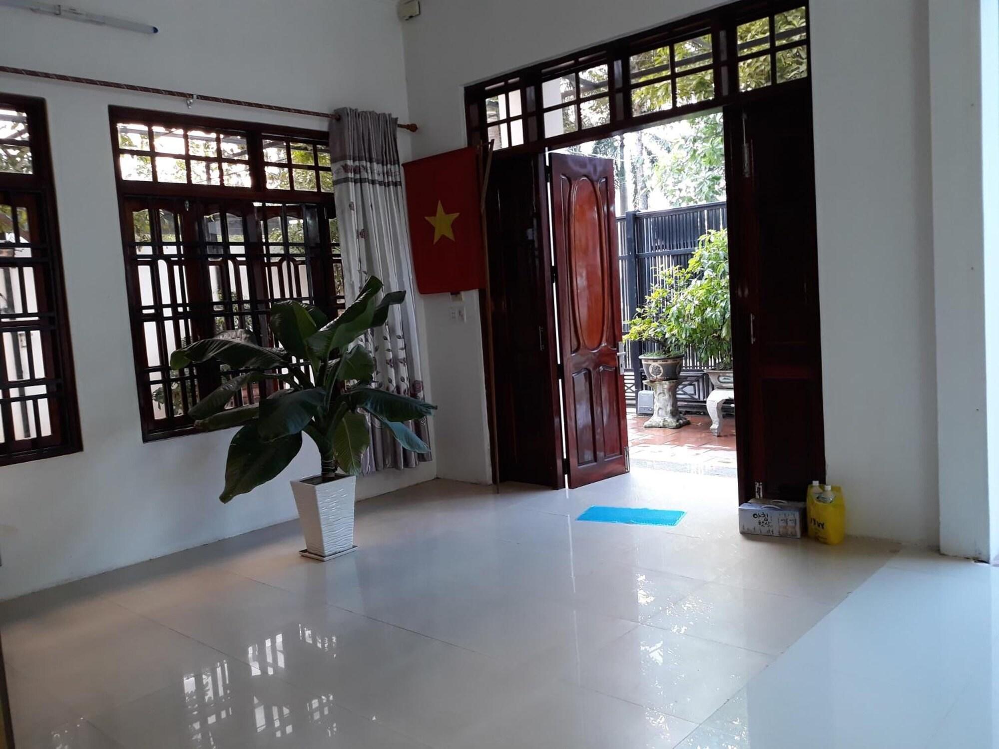Vista Lobby Hana Riverside Villa