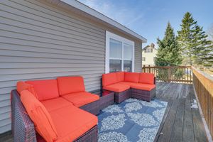 Alquiler Vacacional - Lakefront Home w/ Yard & Views in Cheboygan!