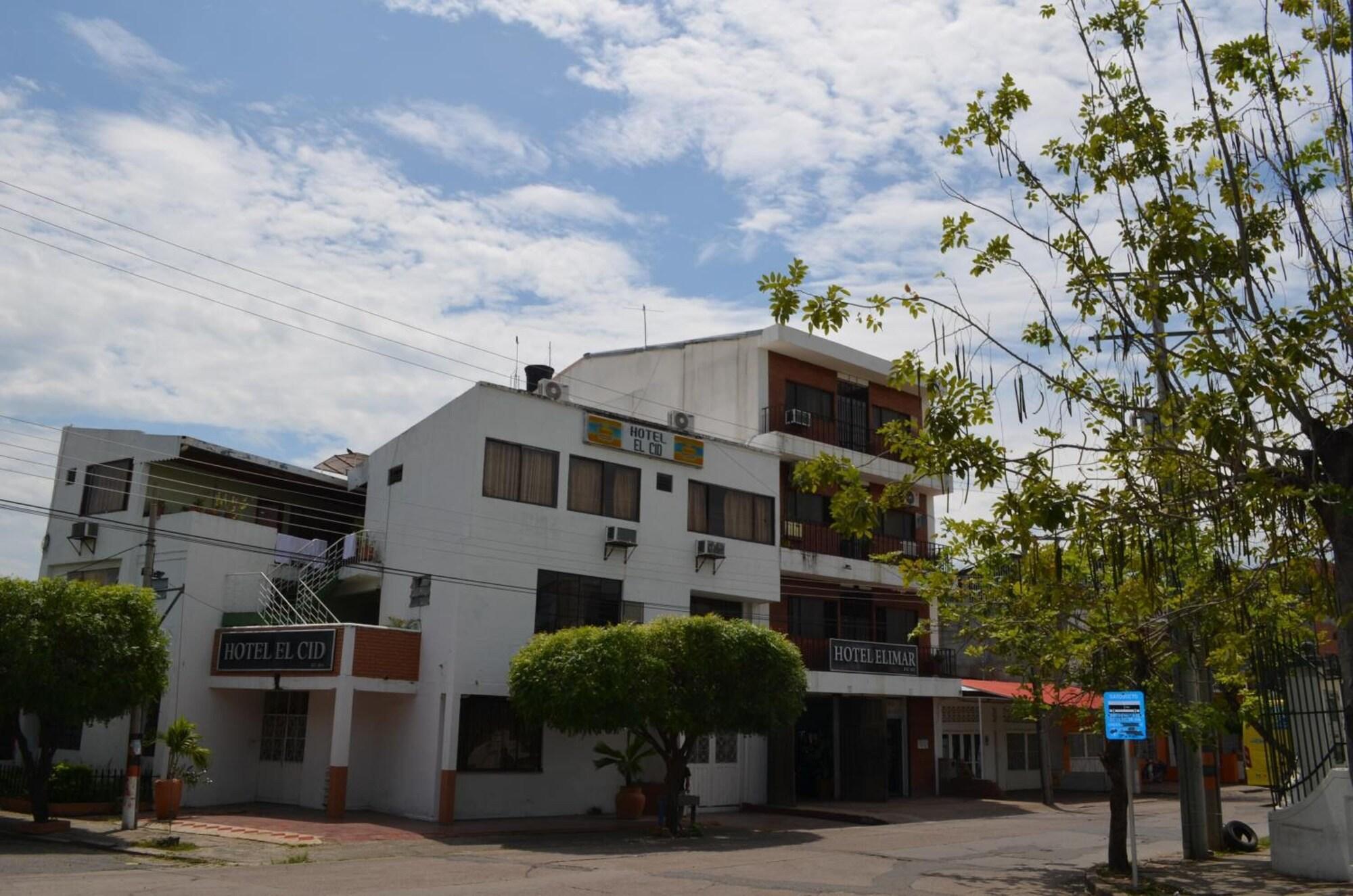 Vista Exterior Hotel Elimar