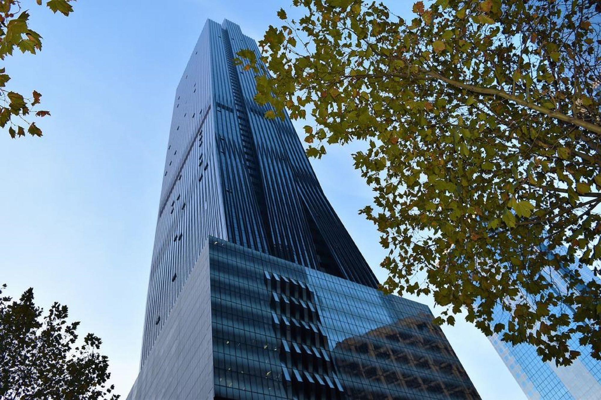 Vista Exterior Melbourne SkyHigh Apartments