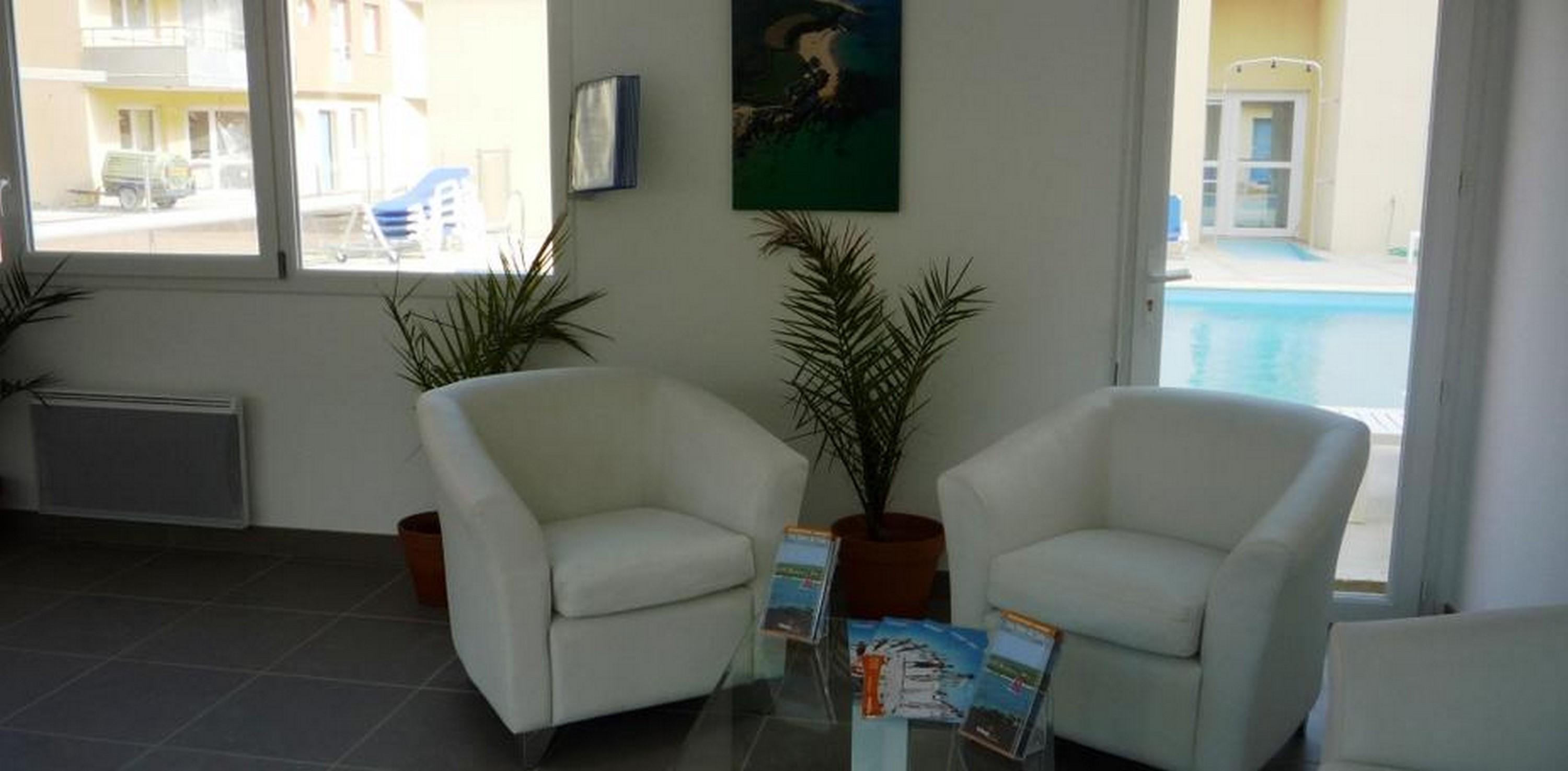 Vista Lobby Adonis Grandcamp - Residence Les Isles De Sola