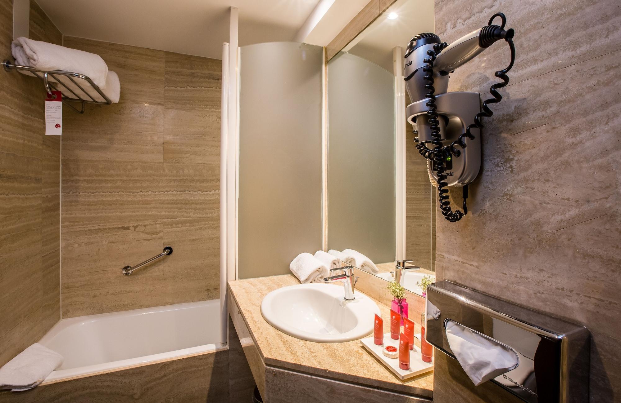 Equipamiento de Habitación Leonardo Hotel Madrid City Center