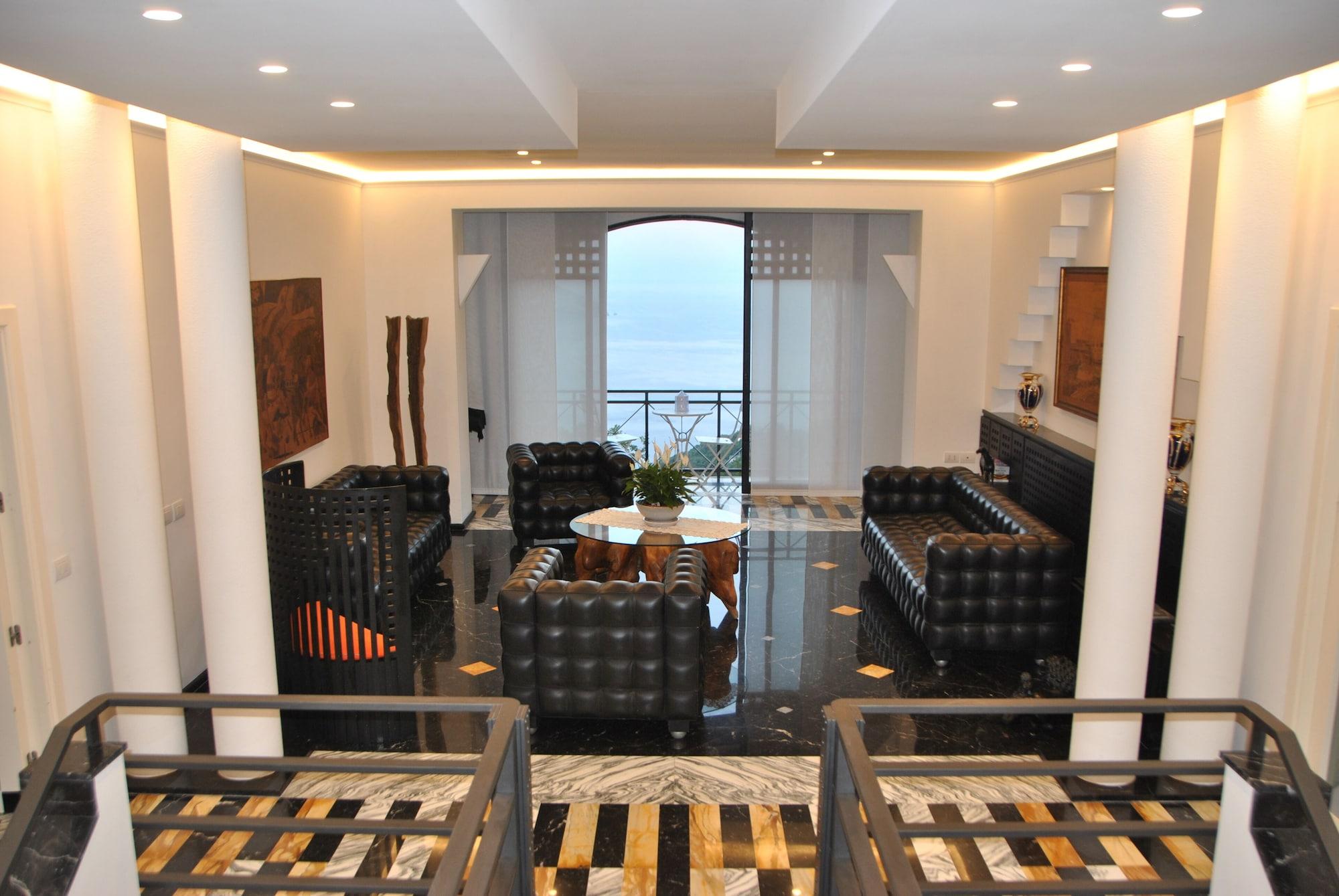 Vista Lobby Villa La Ventana