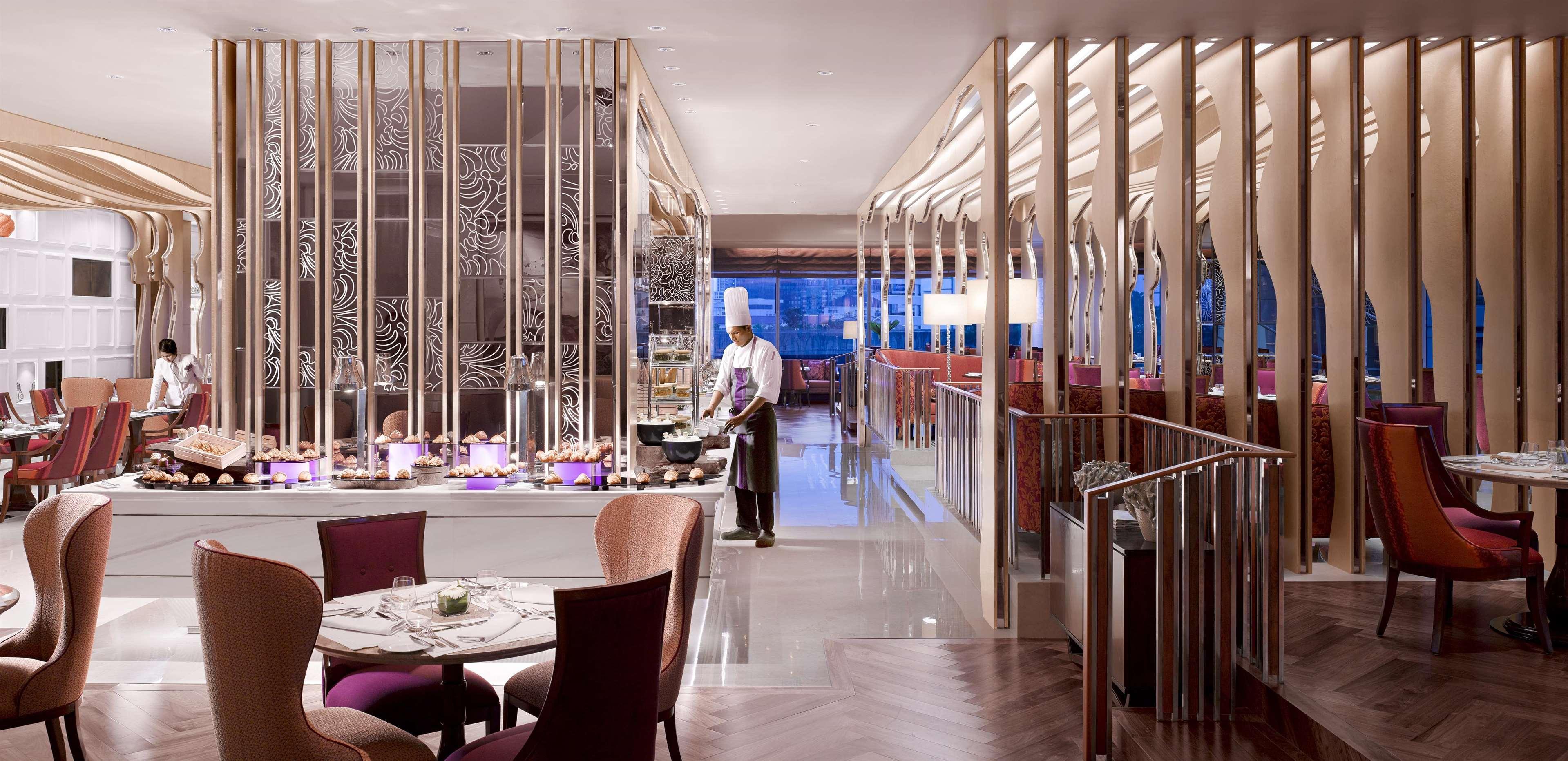 Restaurant Raffles Jakarta
