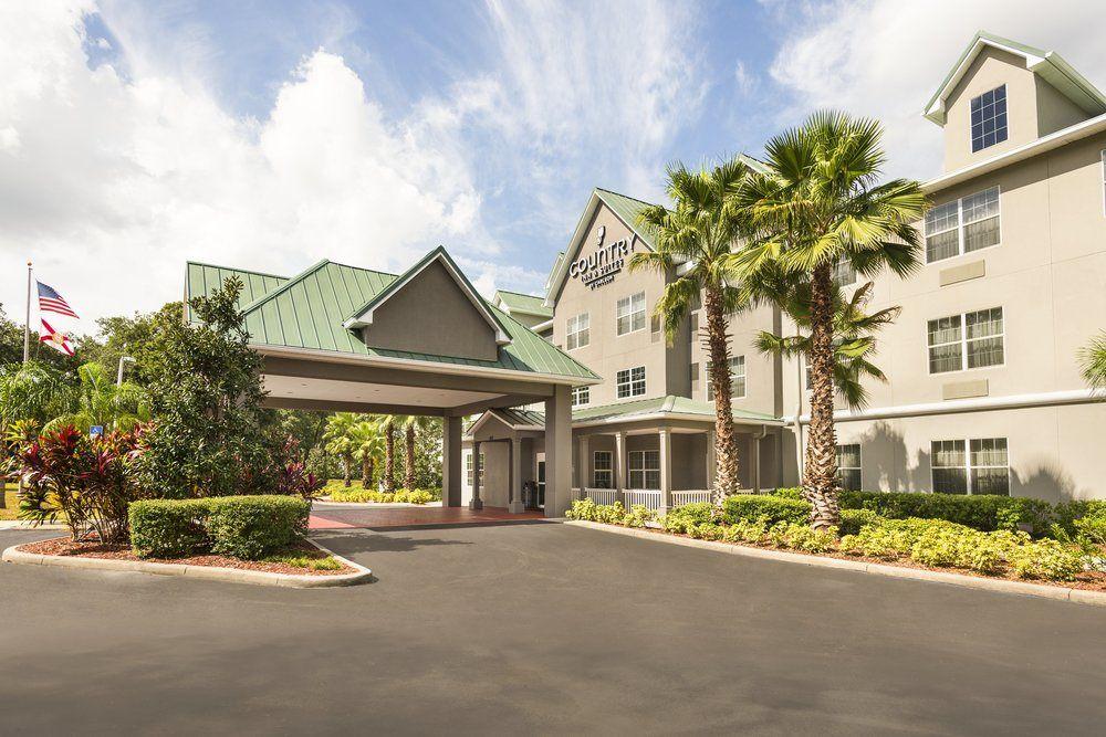 Vista Exterior Country Inn & Suites By Carlson Tampa East, FL