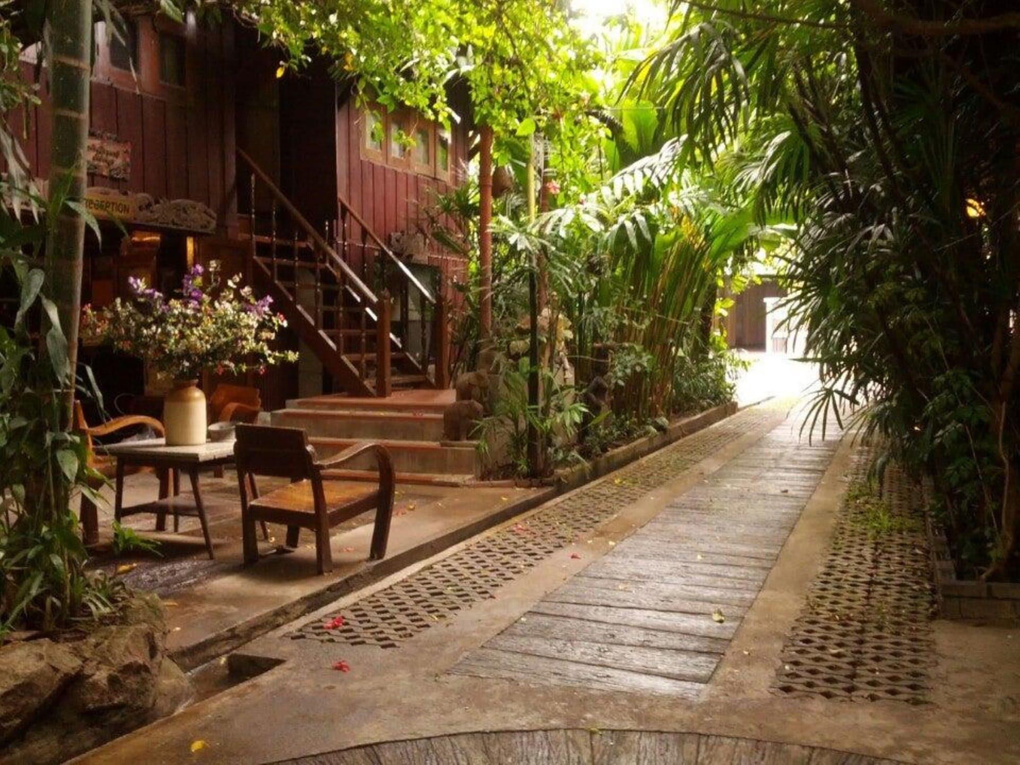 Vista Exterior Gap's House