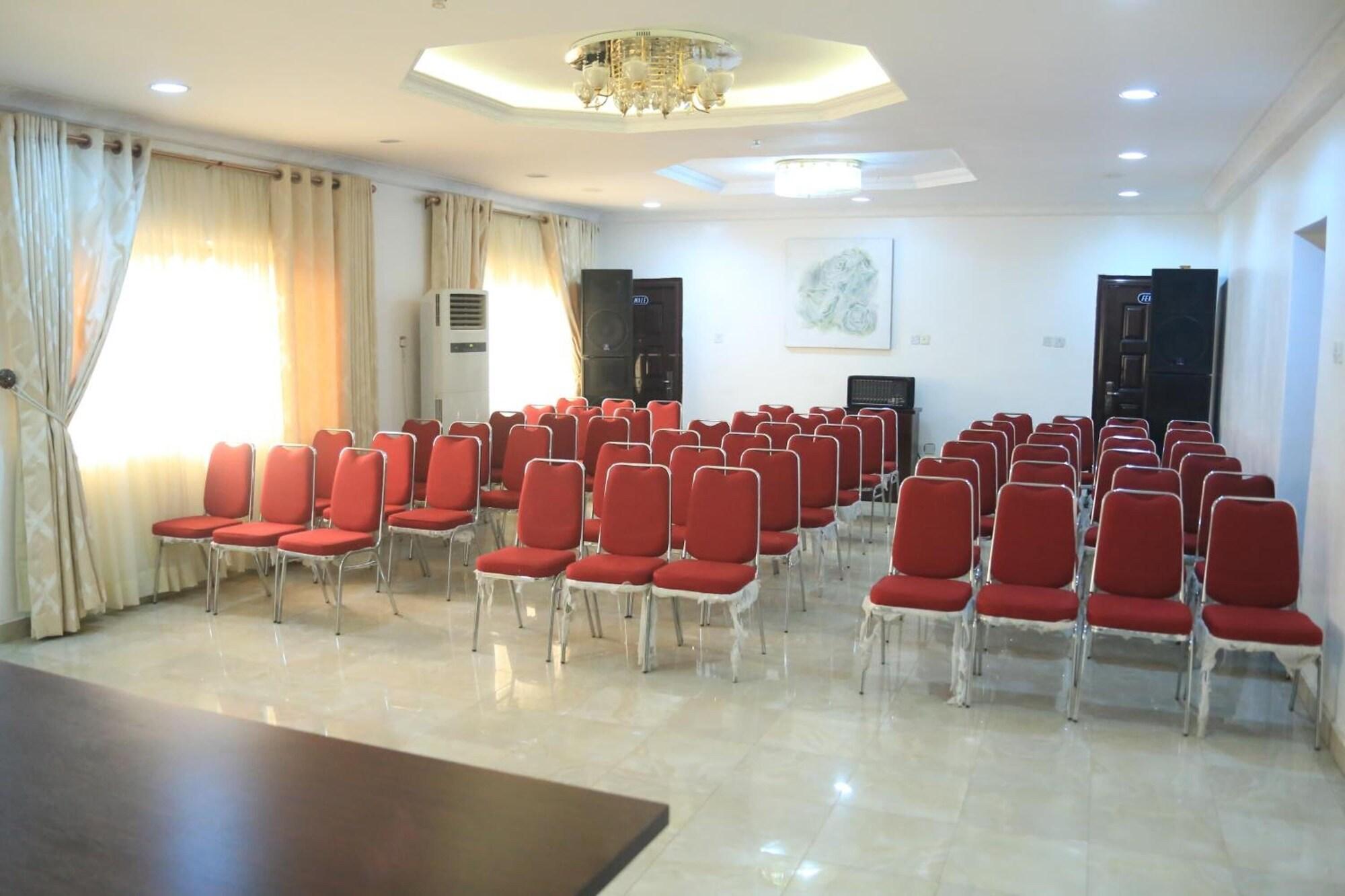 Sala de Reuniones El-Hassani Hotel