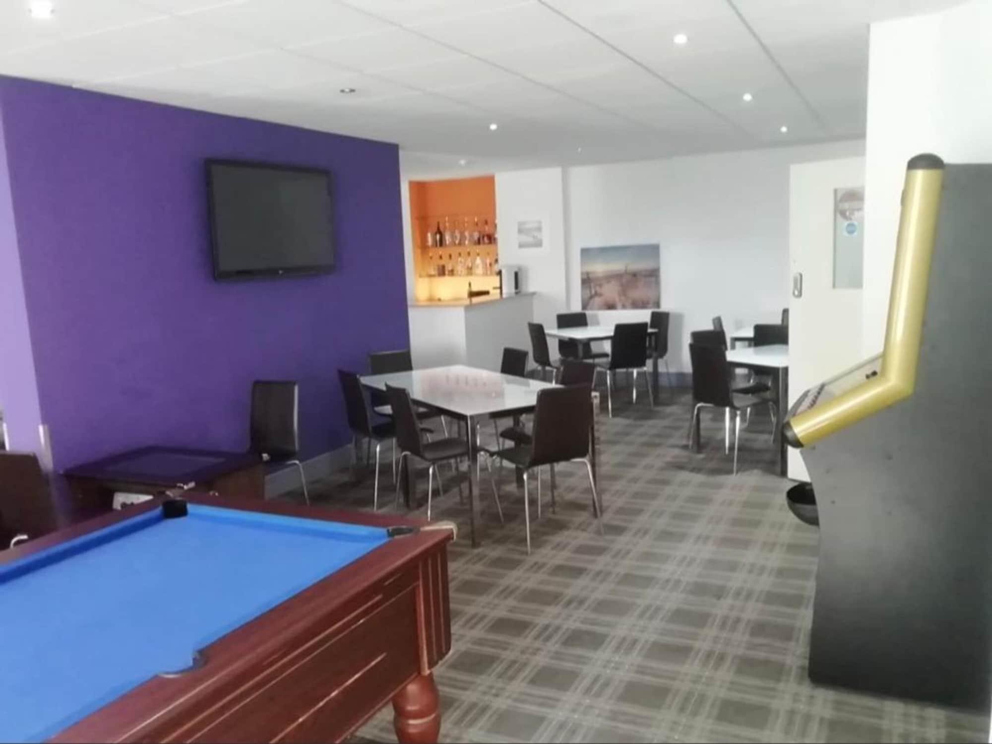Instalaciones Recreativas OYO Wave Crest Hotel