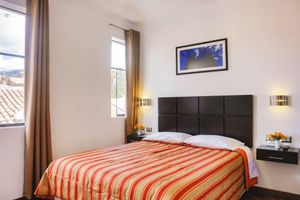 Alojamiento - Hostal El Triunfo