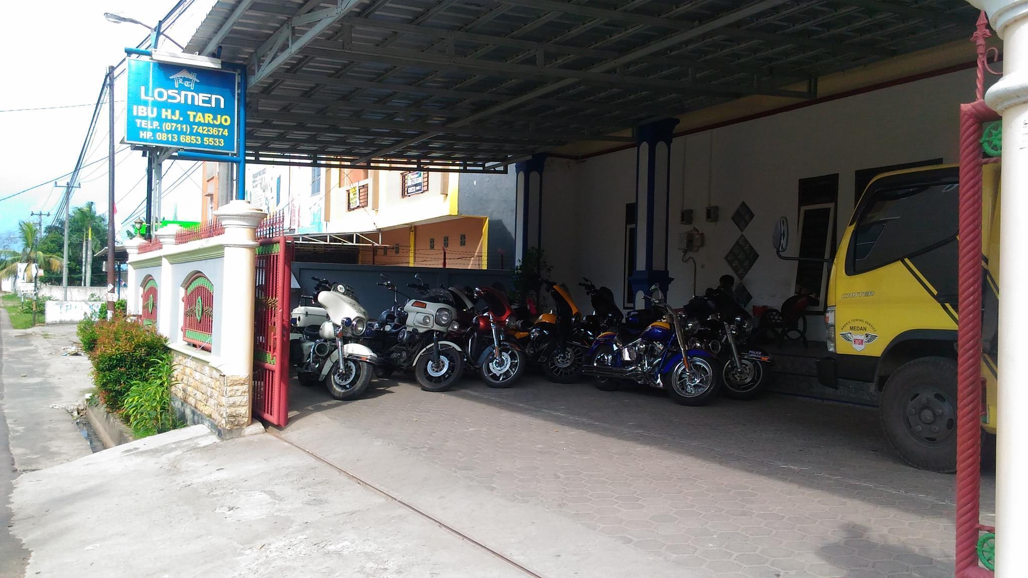 Vista Exterior Losmen Ibu Hj. Tarjo