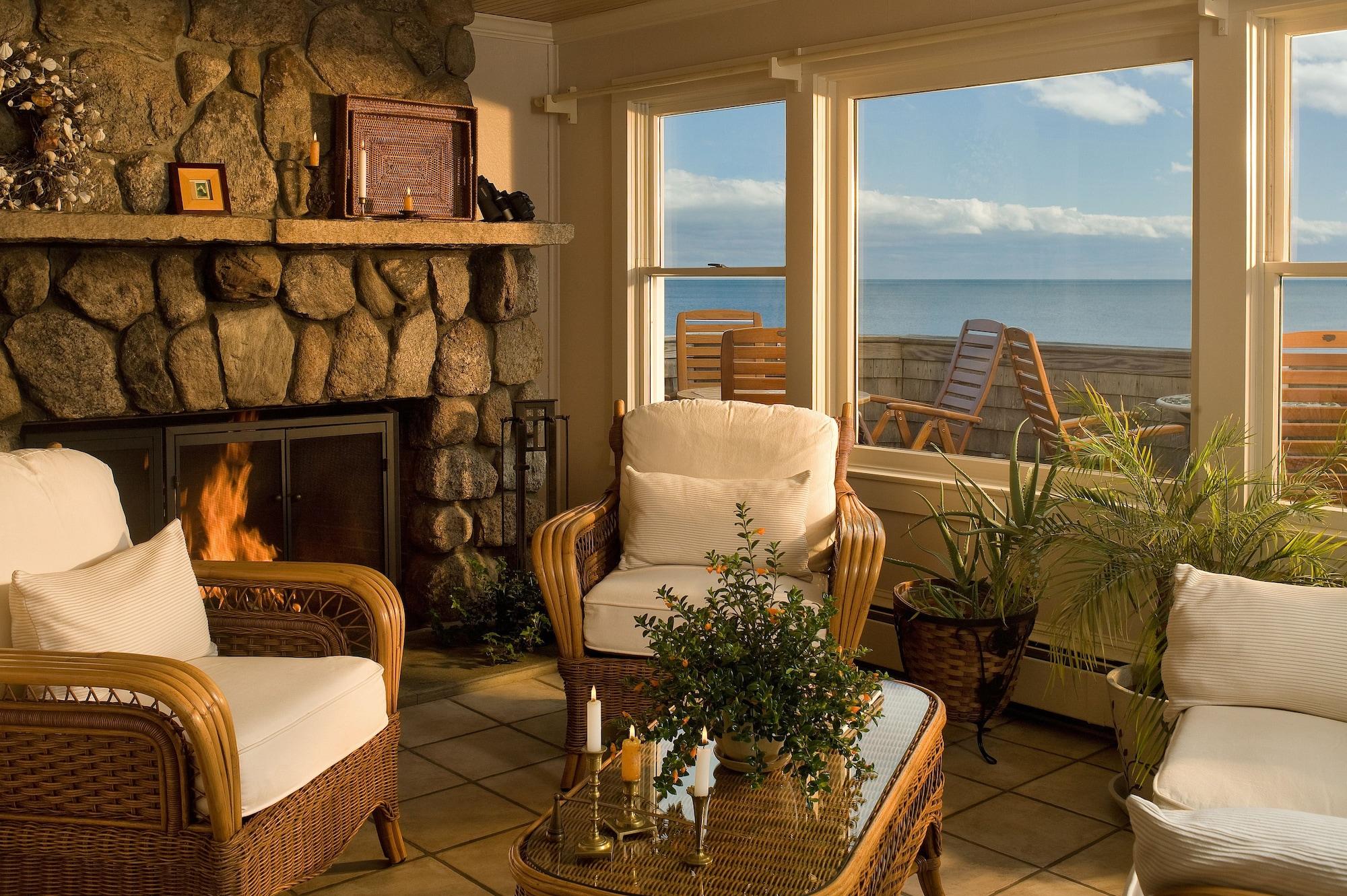 Vista Lobby Inn on the Sound
