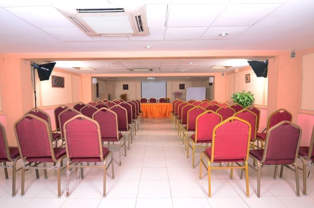 Salón de Baile Grand Plaza