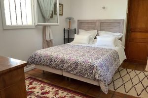 Alojamiento - In the heart of the vineyards, 7 minutes from the center of Aix-en-Provence Bastide with swimming pool