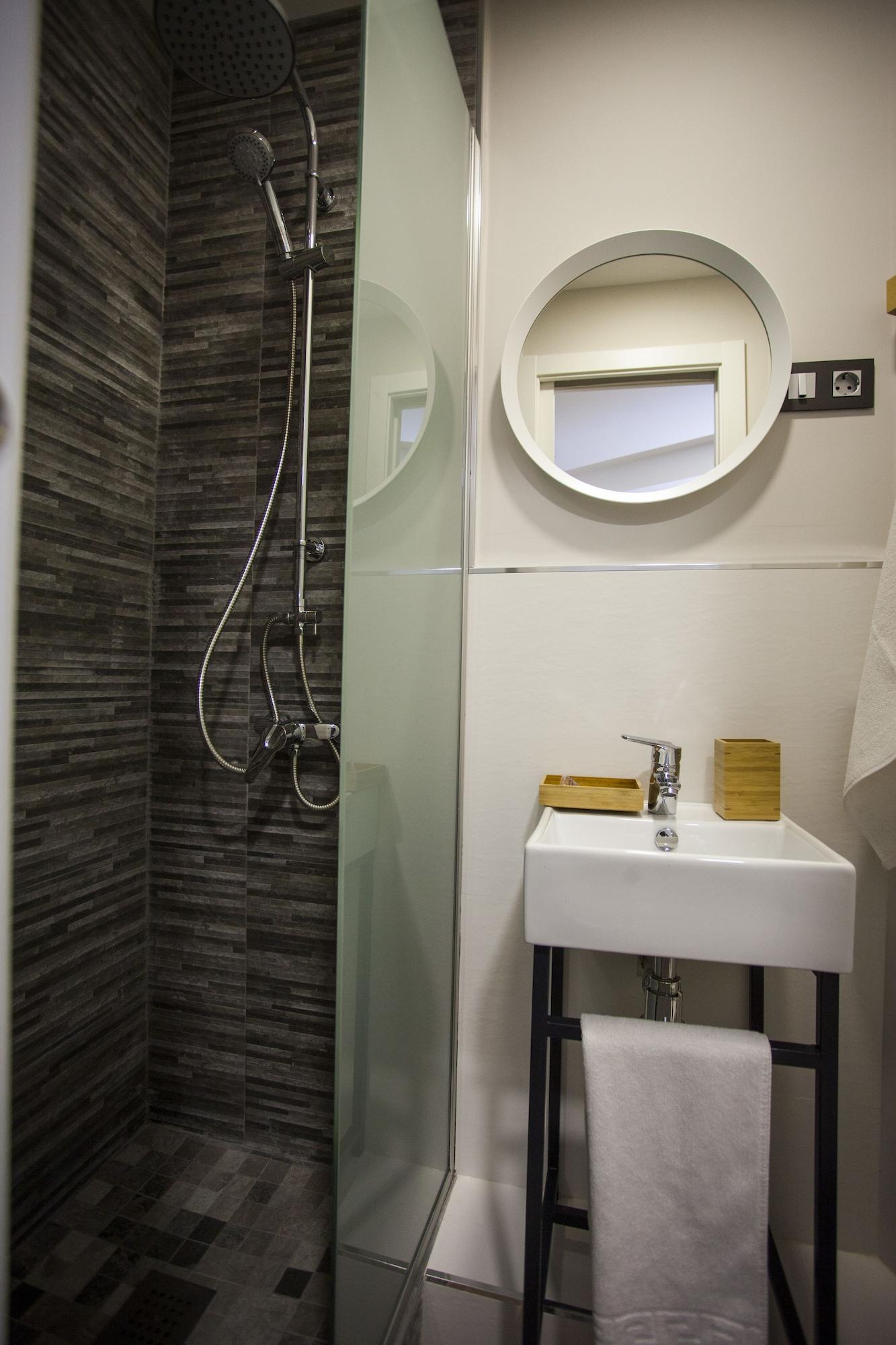 Equipamiento de Habitación Hostal CC Atocha