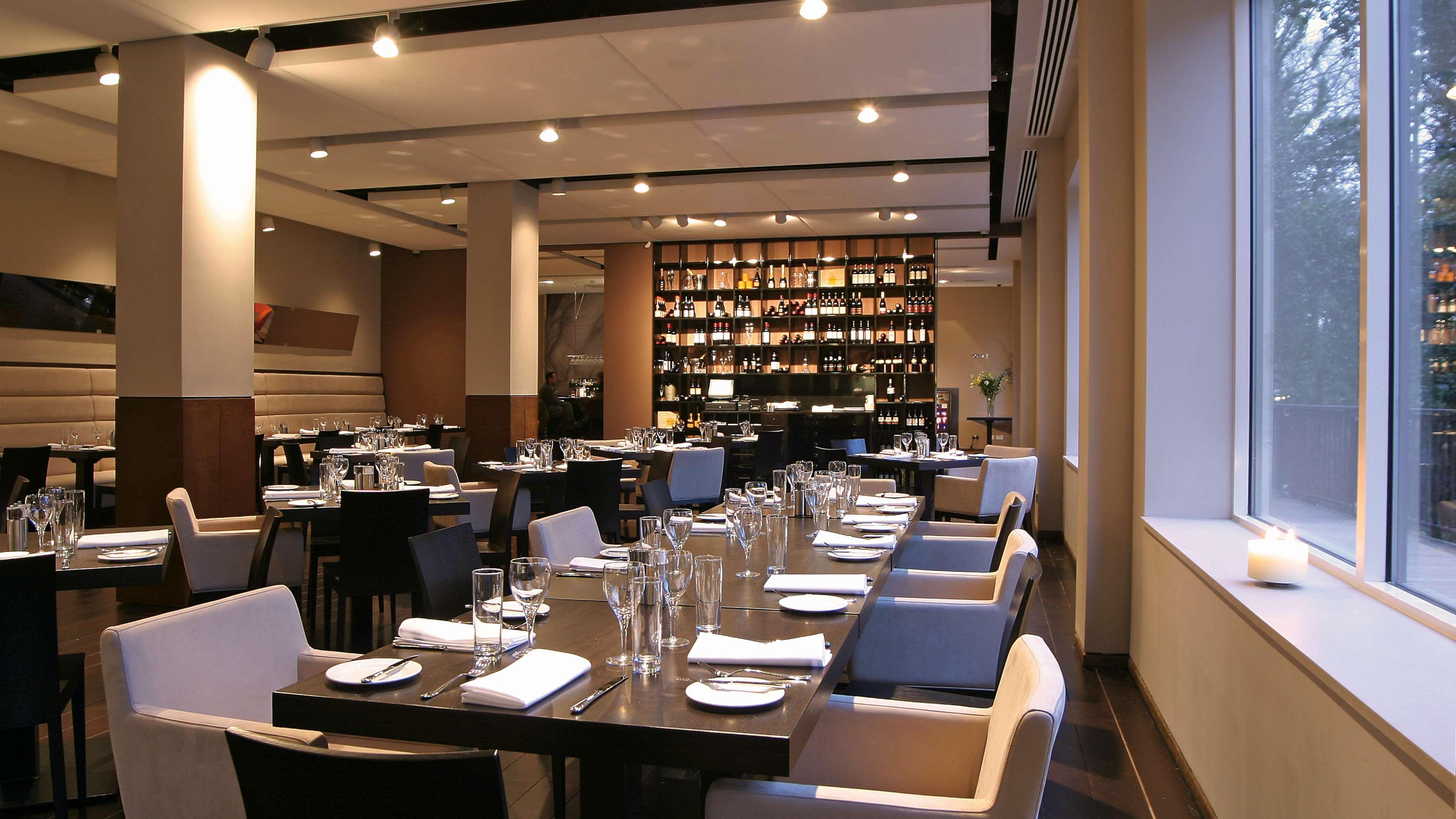 Restaurant Park Plaza Cardiff