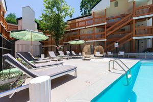 Alquiler Vacacional - Prime Buckhead Chic Condo in Atlanta