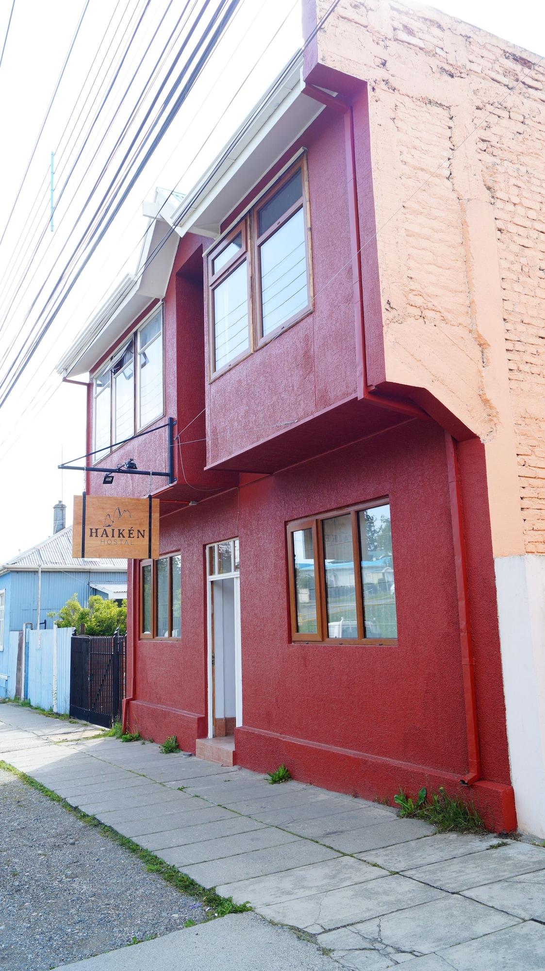 Vista Exterior Haiken Hostal