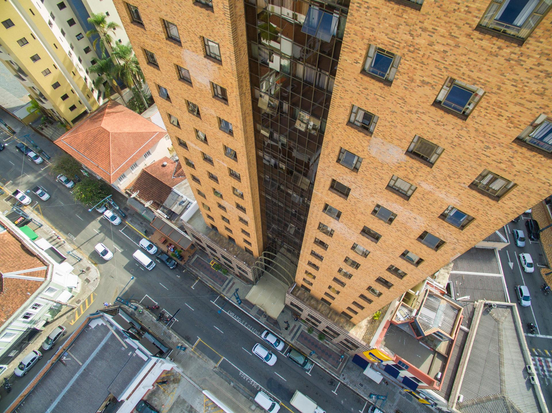 Vista Exterior Carlton Plaza Poços de Caldas