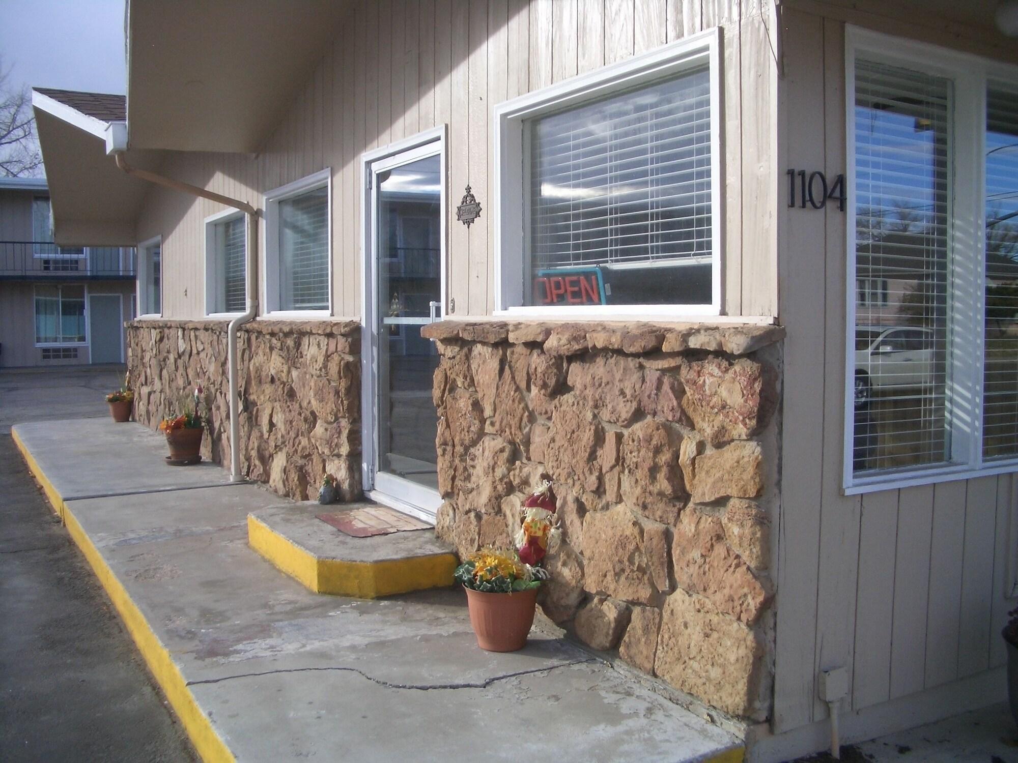 Vista Exterior Laramie Valley Inn
