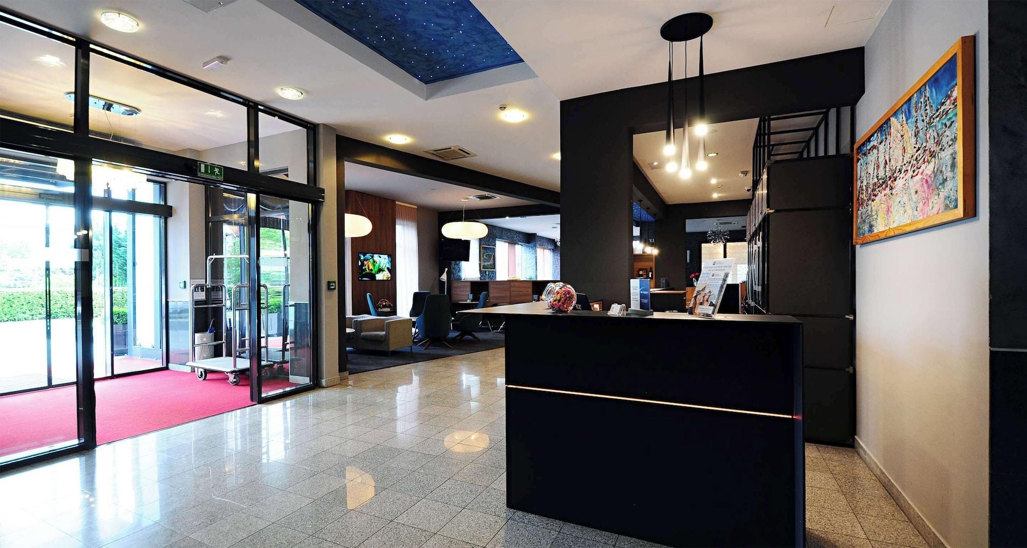 Vista Lobby Best Western Airport Hotel Stella