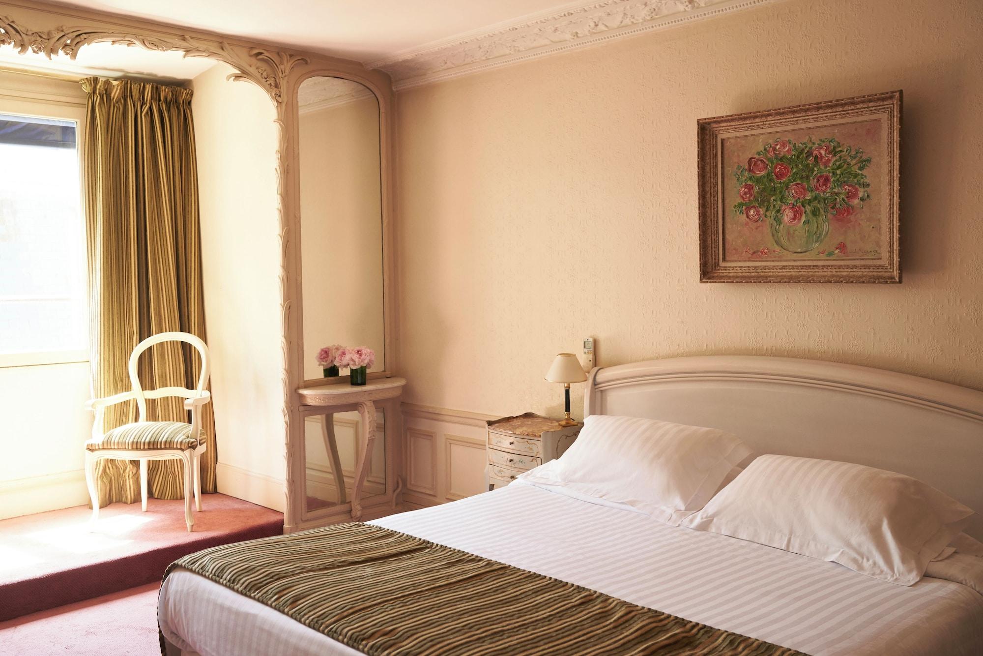 Varios Hotel Langlois