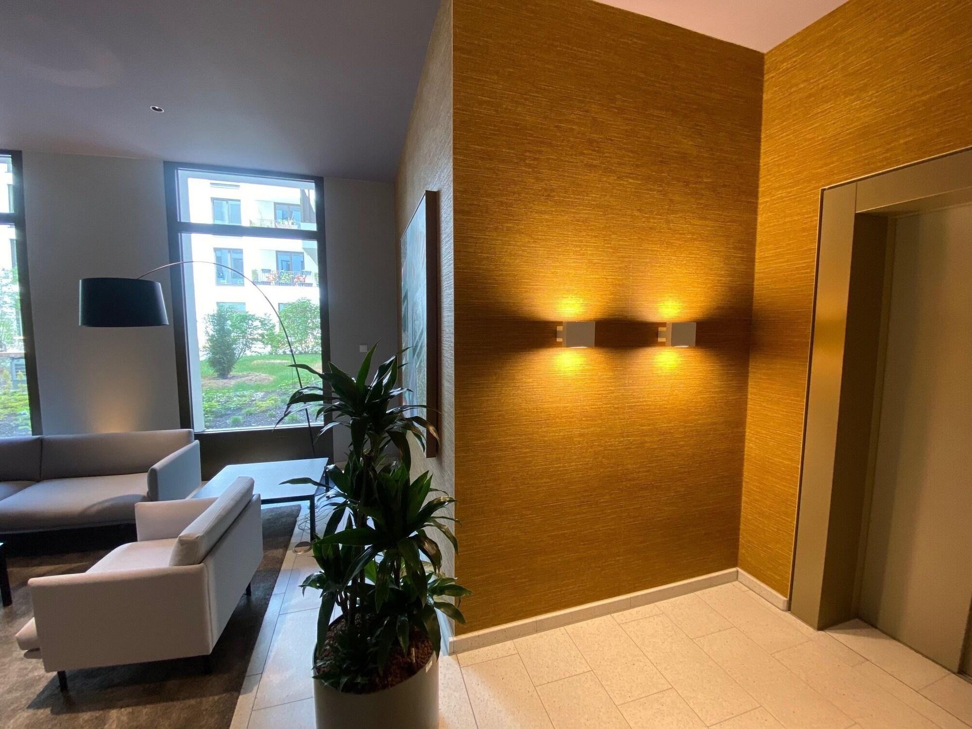 Vista Lobby Pure Berlin Luxury Apartments