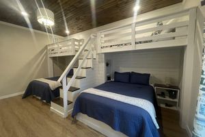 Alquiler Vacacional - Lakeside Retreat w/seasonal water views & boat ramp, beach, & park within 1 mile