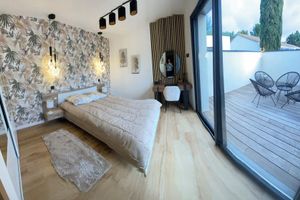 Alquiler Vacacional - Quiet villa with private pool, children's playground nearby,