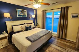 Condominios - Amazing Views~Dog-Friendly~2 Kings~Sofa Sleeper