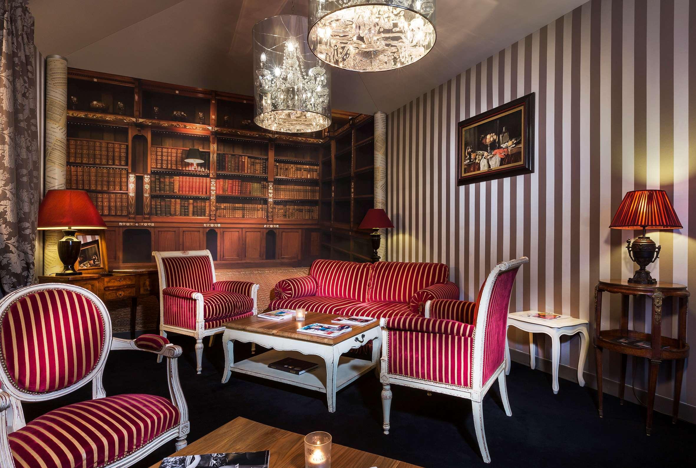 Bar/Salón Hôtel Claridge