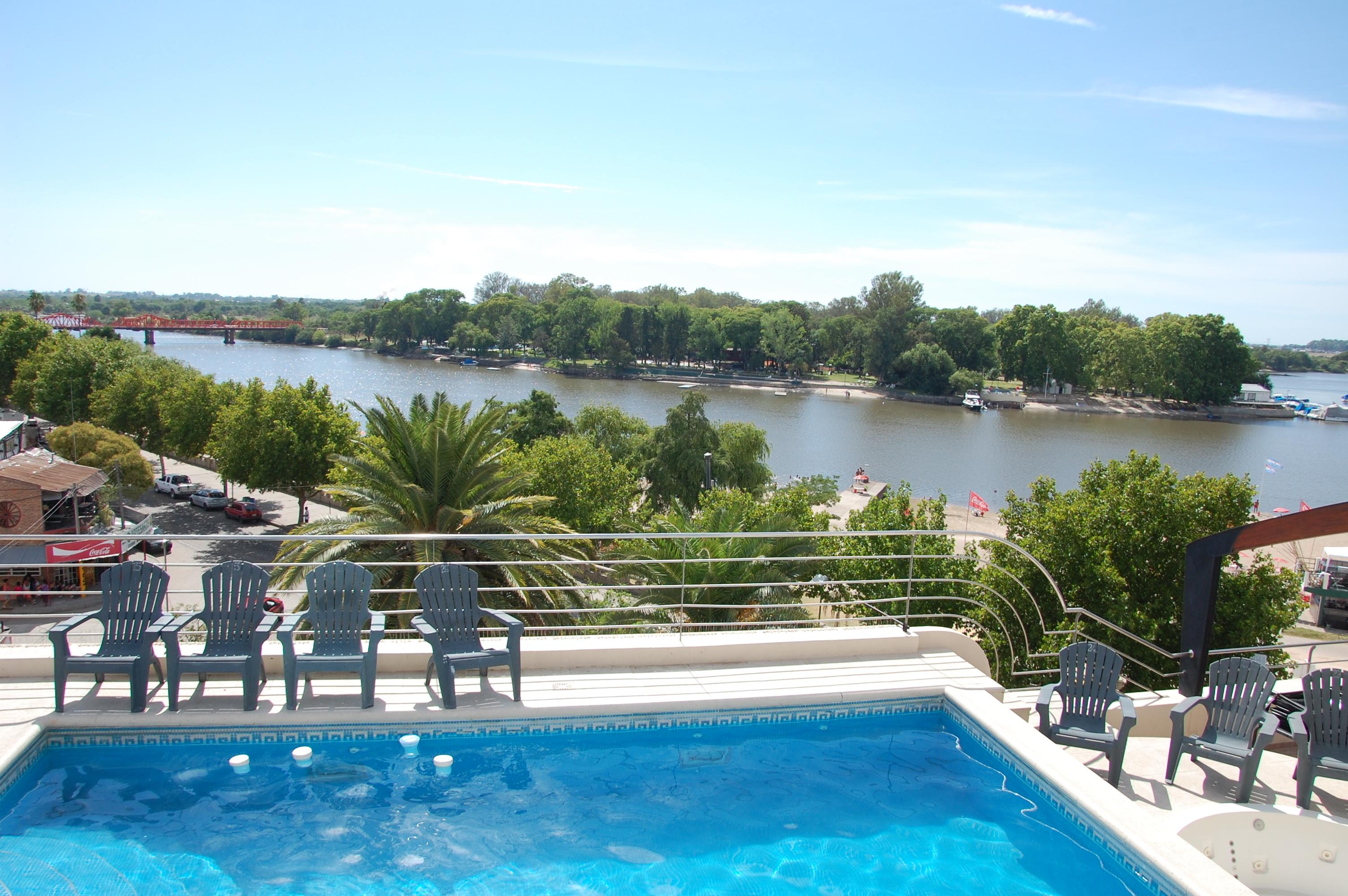 Vista Piscina Hotel Aguay